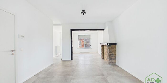 Rue du Ry Oursel, Marcinelle - Maison 3 pièces à vendre