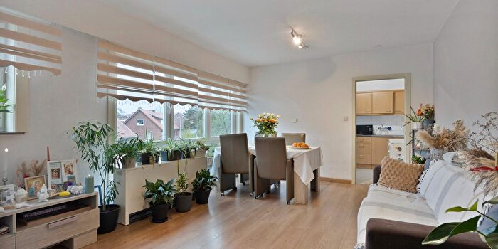 Nieuwstraat, Genk : Appartement 3 pièces à vendre