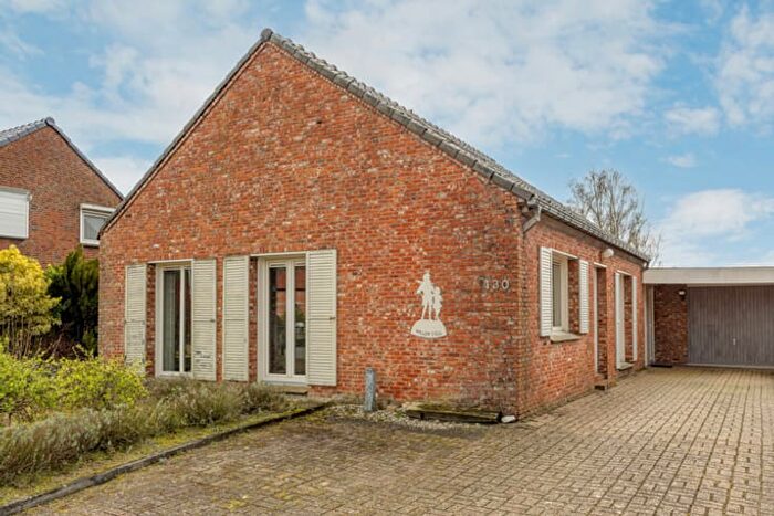 Maison 4 pièces à vendre à Grens, Arendonk