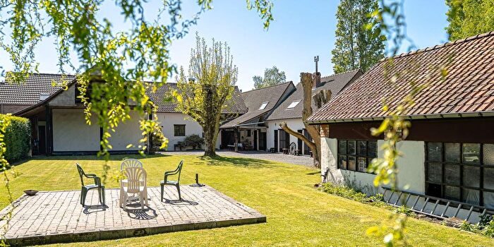 Maison 3 pièces à Maubray, Henegouwen, à vendre