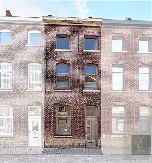 Maison 4 pièces à Rue CarloMahy, Binche, à vendre