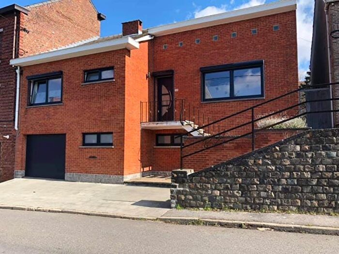 Maison 5 pièces à vendre - Rue Émile Vandervelde, Morlanwelz