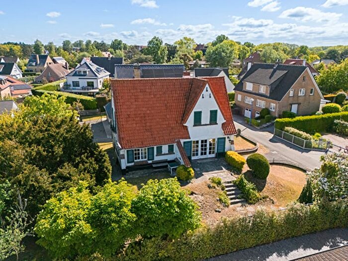 Demyttenaerelaan, SintIdesbald - Maison 4 pièces à vendre