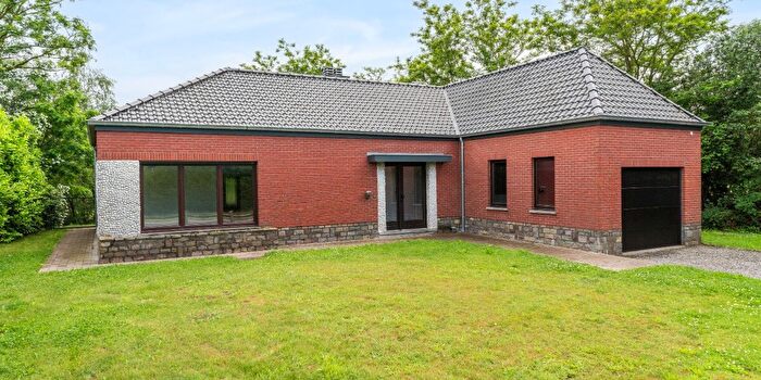 Stokstraat, Buken : Maison 3 pièces à louer