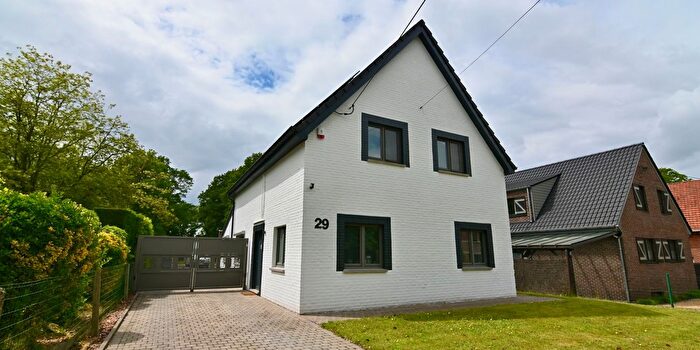 Biegrachtstraat, Genk : Maison 5 pièces à vendre