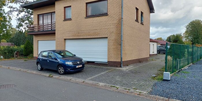 Maison 4 pièces à vendre à Driehoevenstraat, Genk