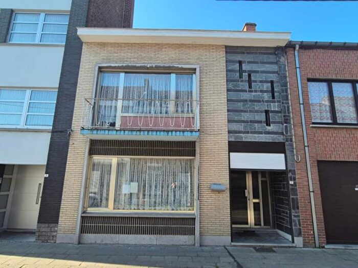 Rue des Alliés, LeuzeenHainaut - Maison 3 pièces à vendre