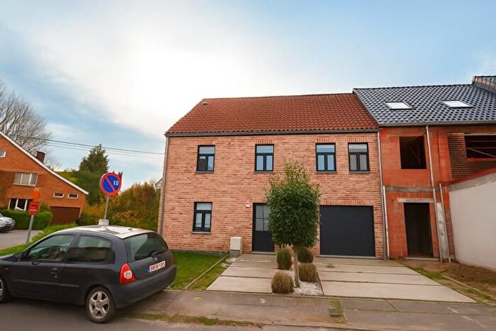 Rue du Cheval Blanc, Luttre : Maison 4 pièces à vendre