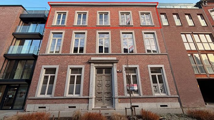 Schepen Dejonghstraat, SintTruiden : Appartement 13 pièces à vendre