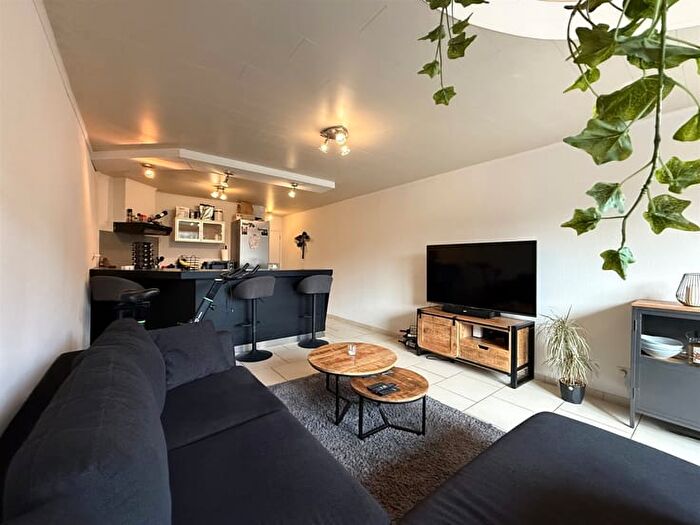Pl Albert de Pierpont, Namêche : Appartement 1 pièce à vendre