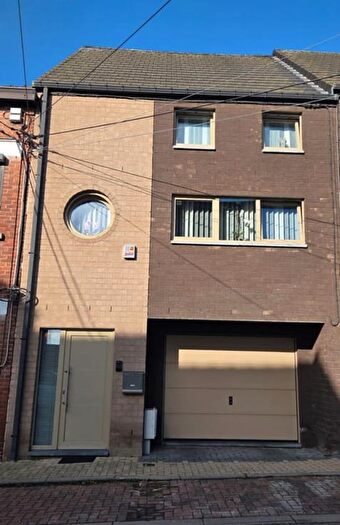 Maison 3 pièces à Rue de Varsovie E, Jumet, à vendre