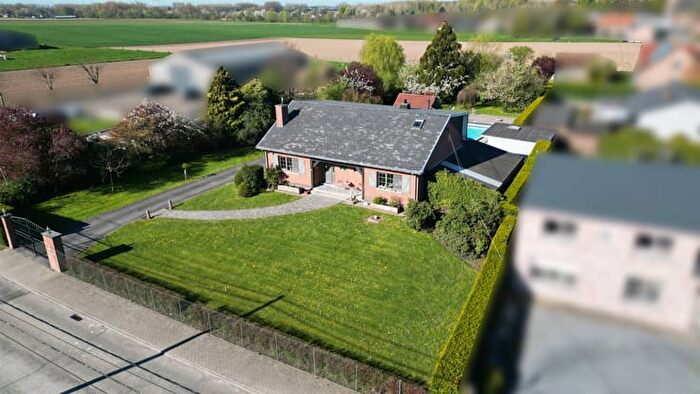Chaussée de Brunehaut, BLICQUY - Maison 5 pièces à vendre