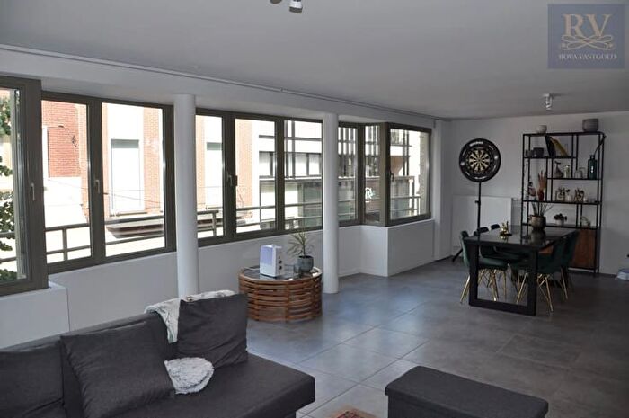 Appartement 2 pièces à Onze Lieve Vrouwstraat, Bilzen, à louer