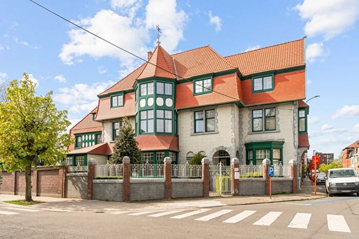 Appartement 3 pièces à Kollegestraat, Kortrijk, à vendre