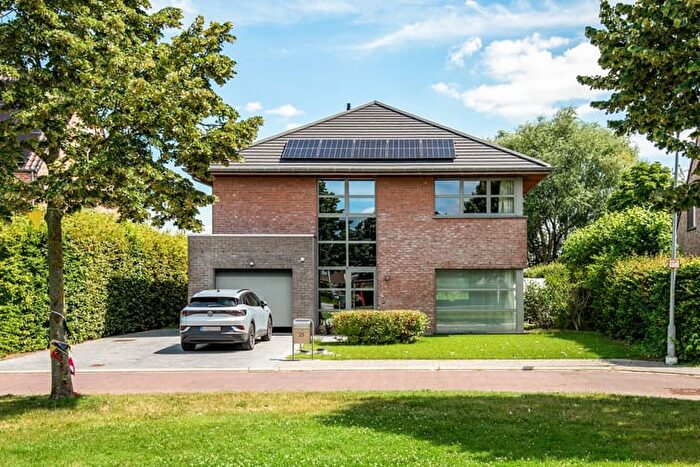 Maison 4 pièces à Torekensvelden, SINTKATELIJNEWAVER, à vendre