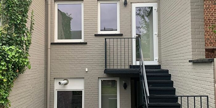 Maison à Eeuwfeeststraat, Tienen, à vendre