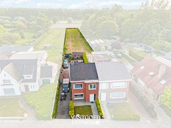 Maison 3 pièces à vendre à Legeweg, Oostkamp