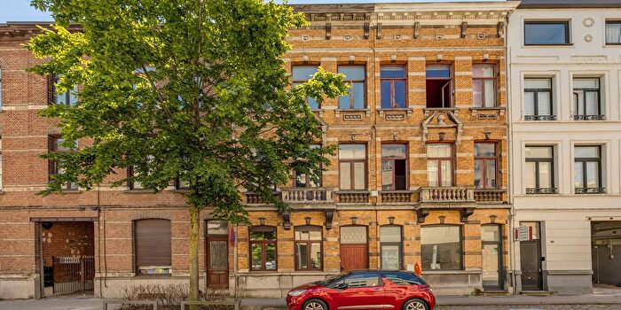 Boomgaardstraat, Berchem : Maison 9 pièces à vendre