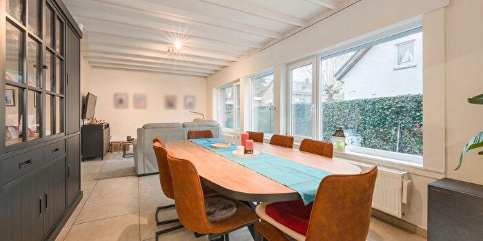 Maison 3 pièces à Hagedoornlaan, SintKruis, à vendre