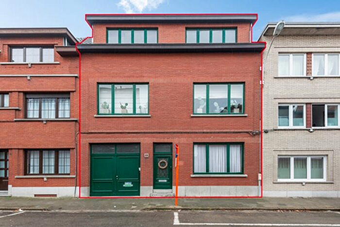Maison 6 pièces à Hendrik Consciencestraat, Vilvoorde, à vendre