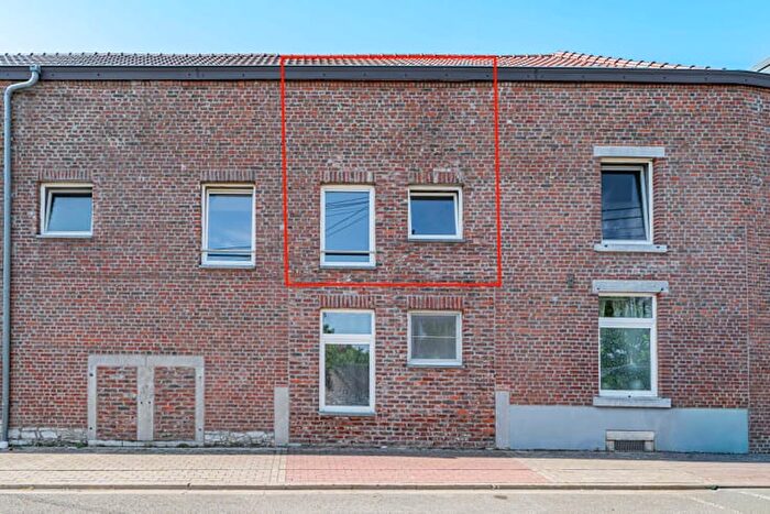 Rue De La Clef D'or, Sambreville : Appartement 5 pièces à vendre