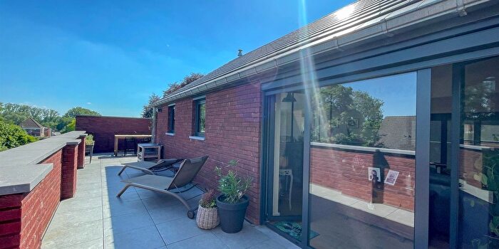 Pecq, Henegouwen : Appartement 2 pièces à vendre