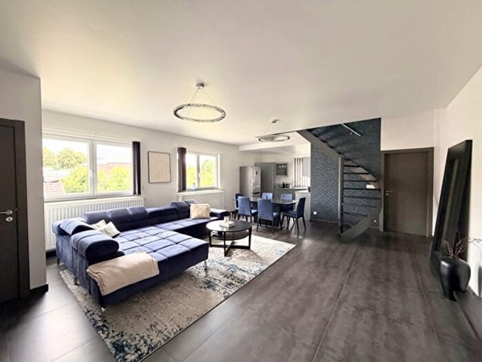 Rue des Combles, Charleroi MontigniessurSambre : Appartement 2 pièces à vendre