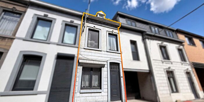 Rue Aripette, JemeppesurMeuse : Maison 4 pièces à vendre