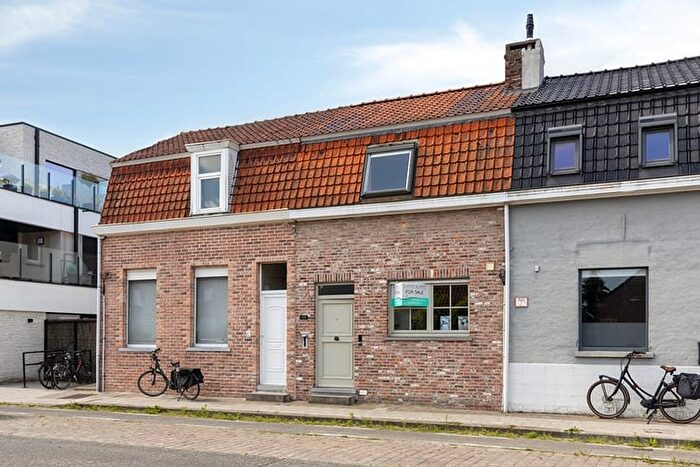 Maison 10 pièces à Astridlaan, Assebroek, à vendre
