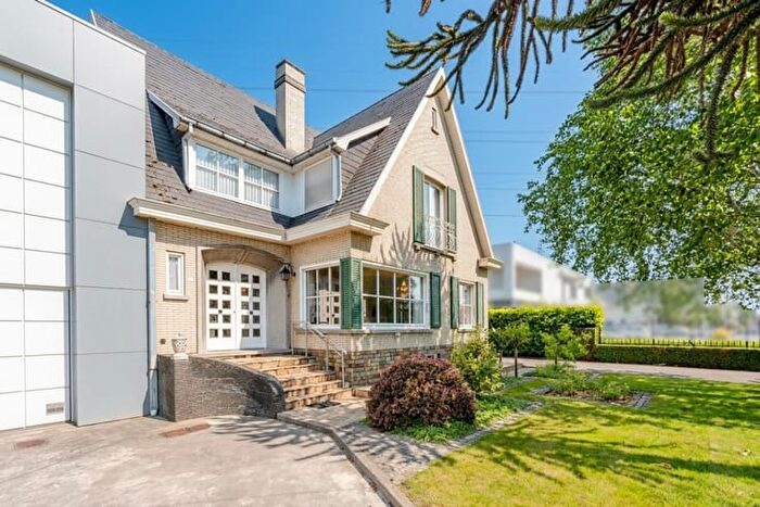 Maison 3 pièces à Gentsesteenweg, Harelbeke, à vendre