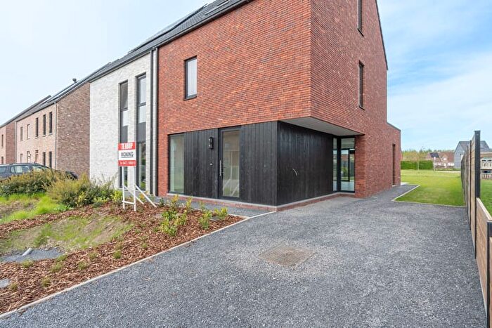 Maison 4 pièces à Dode Dreef, OudTurnhout, à vendre