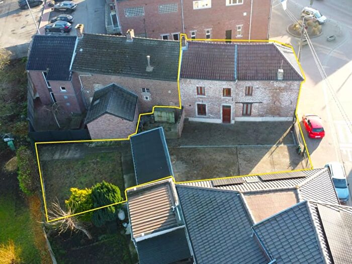 Maison 9 pièces à vendre à RUE DE LA PAILLE, Bassenge