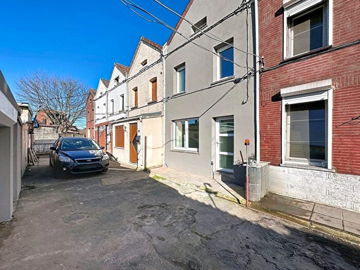 Cité Grand Midi, Strépybracquegnies : Maison 2 pièces à vendre