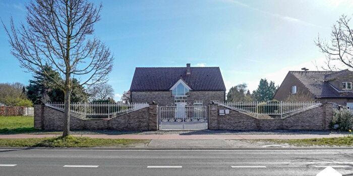 Maison 5 pièces à Koerweg, Genk, à vendre