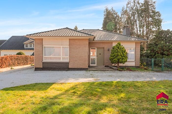 Maison 3 pièces à Kapellestraat, Denderleeuw Welle, à vendre