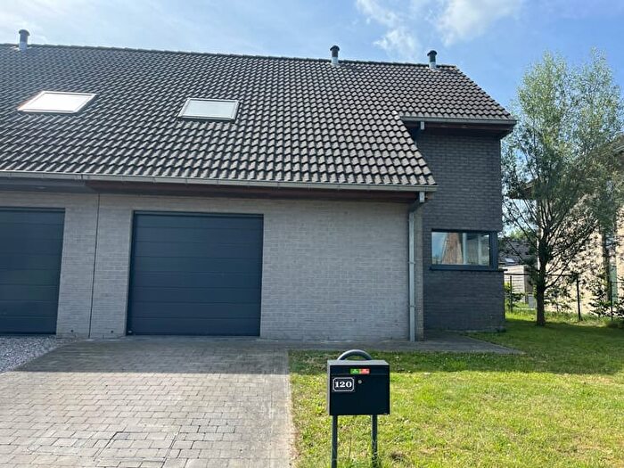 Maison 11 pièces à Beukenlaan, Ooigem, à louer