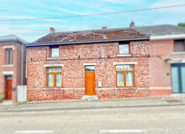 Rue Chevauchoir, Honnelles : Maison 5 pièces à vendre