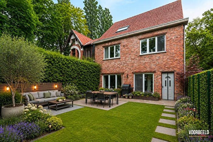 Maison 12 pièces à Hoogboomsteenweg, Kapellen, à vendre