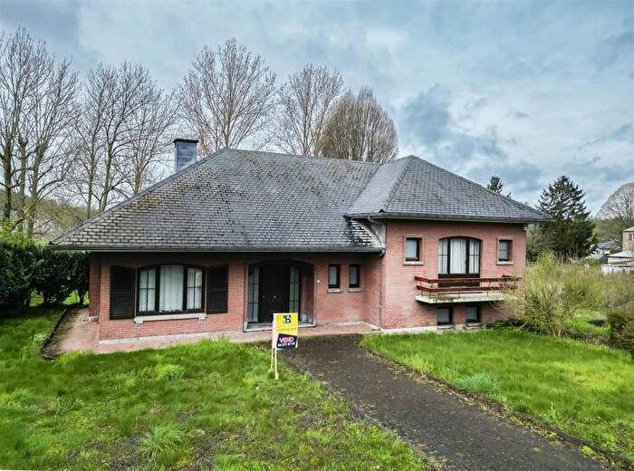 Rue de Hallembaye, BASSENGE : Maison 2 pièces à vendre