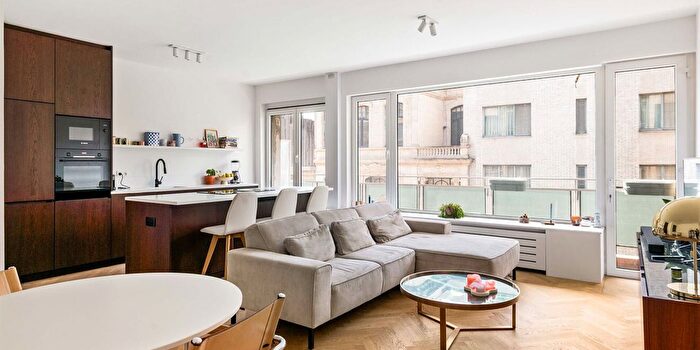 Appartement 2 pièces à Nerviërsstraat, Antwerpen, à vendre
