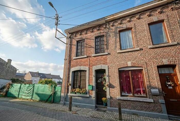 Rue Maréchal Foch, Engis : Maison 3 pièces à vendre
