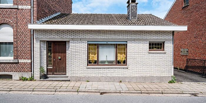rue Emile Vandervelde, Wegnez - Maison 1 pièce à vendre