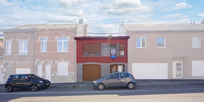 Rue de la Vecquée, Seraing : Maison 2 pièces à vendre