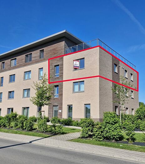 Appartement 10 pièces à Rue de Nalinnes, Marcinelle, à vendre