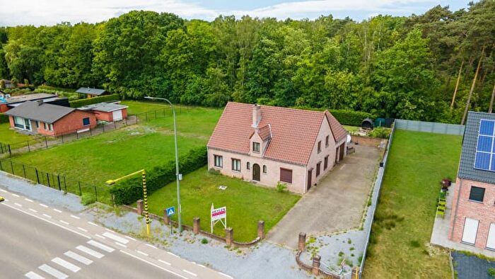 Maison 4 pièces à Europarklaan, HouthalenHelchteren, à vendre