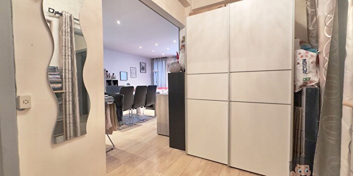 Gilly, Henegouwen - Appartement 2 pièces à vendre