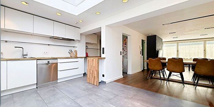 Maison 3 pièces à vendre à Moeskroen, Henegouwen