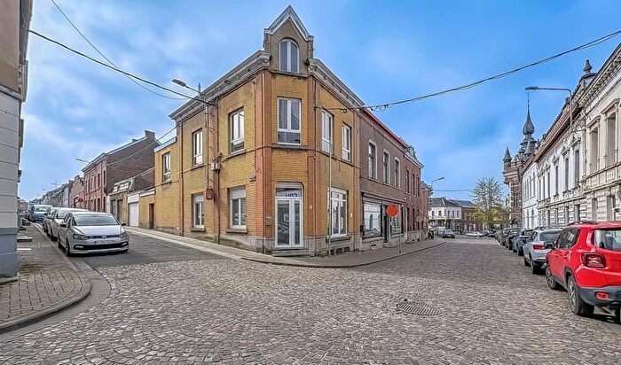 Maison 5 pièces à vendre à Rue Raoul Warocqué, MORLANWELZMARIEMONT