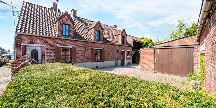 Rue dYpres, Vezon : Maison 3 pièces à vendre