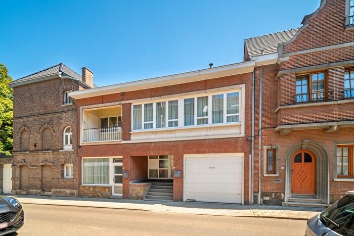 Maison 11 pièces à Leopold II straat, SintTruiden, à vendre